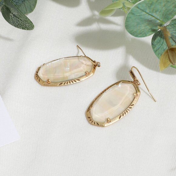 Kendra Scott Elle Vintage Gold Iridescent Abalone Etch Frame Drop Earrings - Picture 4 of 4